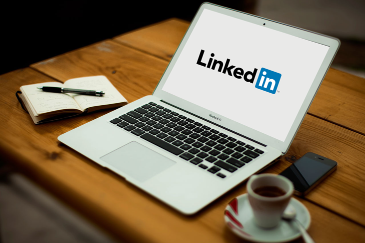 LinkedIn presenta plataforma para convertir tu perfil en un blog personal