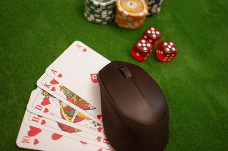 El arte de las multimesas en el póquer en línea trucos y consejos