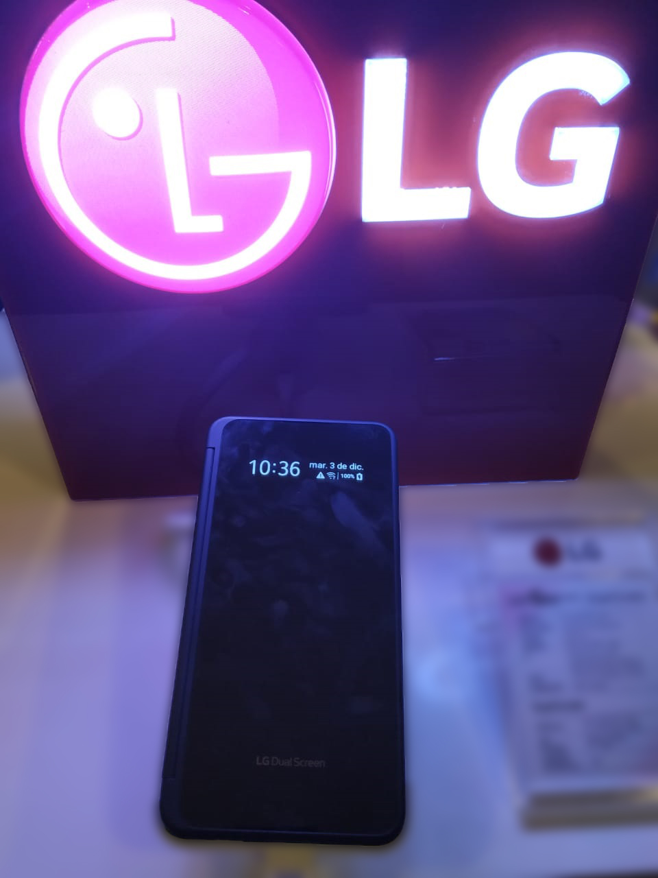 LG G8X y su doble (triple) pantalla ya disponible en México
