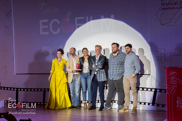 Equipo de Con el tiempo, ganador de ECOFILM 2017