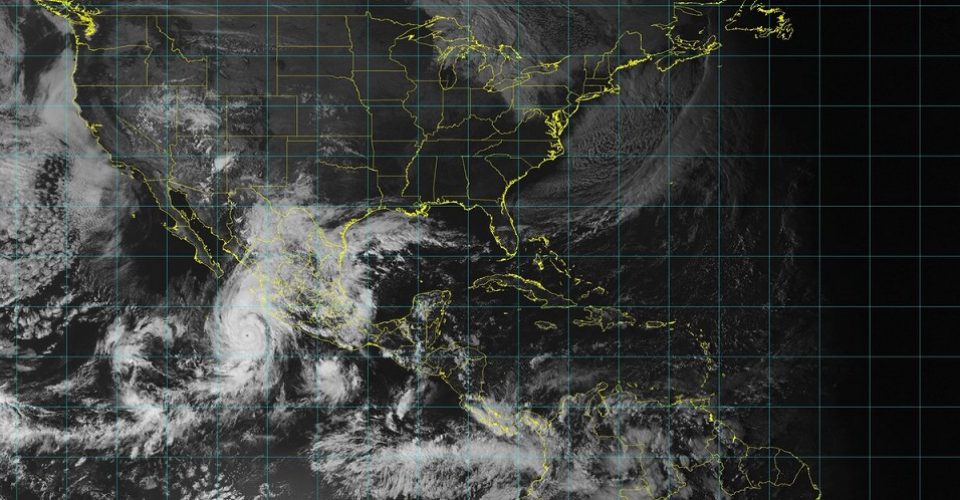 Vista satelital del Huracán Willa