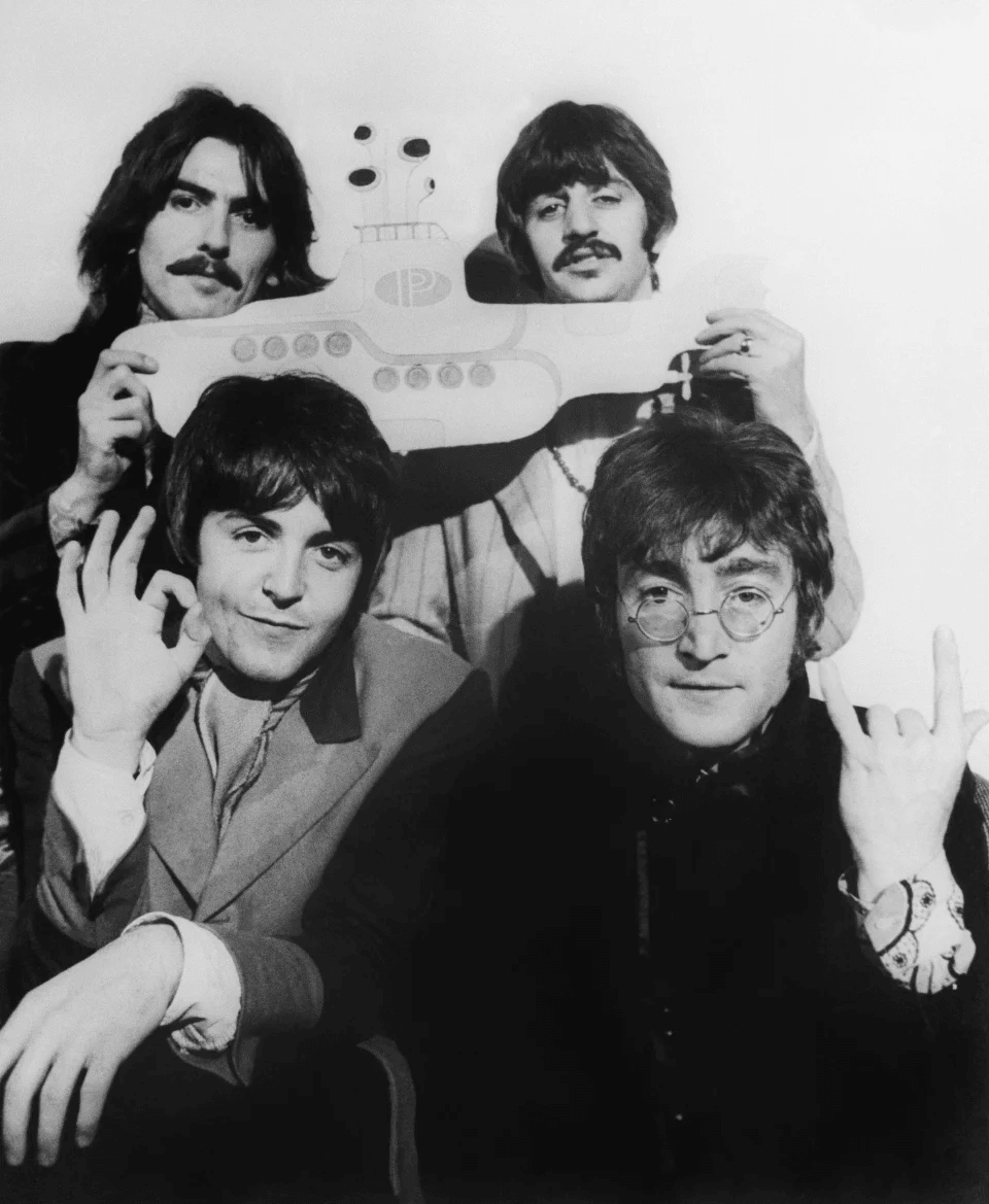The Beatles anuncian su película animada Yellow Submarine en 1968